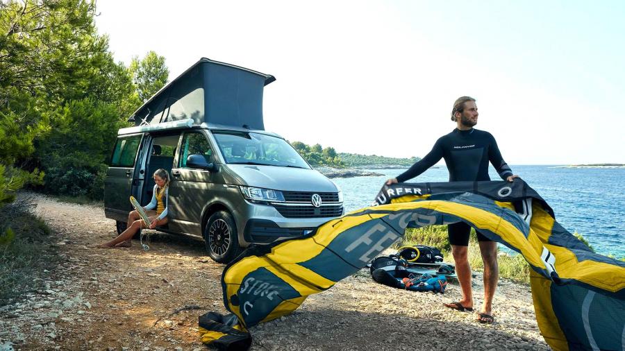  Volkswagen California Beach (T6.1) 2019 года  (фото 2 из 6)